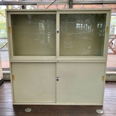 事務用書庫の画像