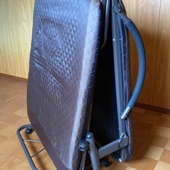 【無料 12/27-31引き渡し】折りたたみベッドの画像