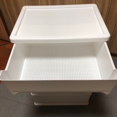 プラスチック4段洋服ケース🎀の画像