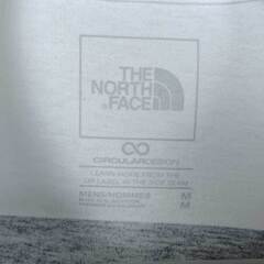 【未使用】ノースフェイス 長袖Tシャツ クルーネック ボックスロゴ バックプリント ロゴ M ホワイト NF0A811N メンズ THE NORTH FACE トップスの画像