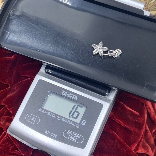 Pt900 ダイヤモンド　ペンダント　フラワー　1.6g 1.19ct
