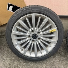 BMW タイヤの画像