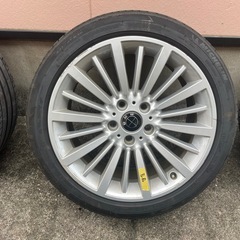 BMW タイヤの画像