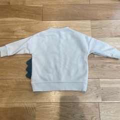 80cm 恐竜 トレーナー 男の子 ライトグレー グレージュの画像