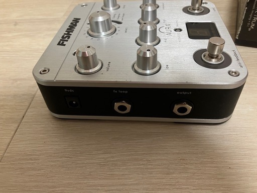 FISHMAN  アコースティックシュミレーター