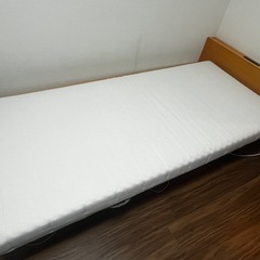 IKEA ベッド　マットレスの画像