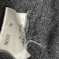 グレー Vネックセーター　ボントンウール100%セーターの画像