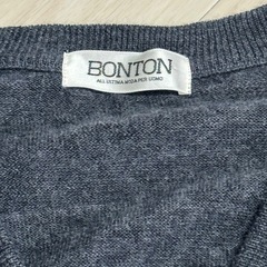 グレー Vネックセーター　ボントンウール100%セーターの画像