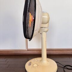 扇風機型ハロゲンヒーターの画像