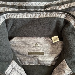 adidasベンチコート140cmキッズの画像