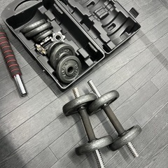 筋トレダンベルの画像