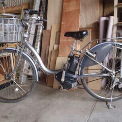 ブリジストン　アシスタ　電動アシスト自転車　26インチ　バッテリー　充電器付きの画像