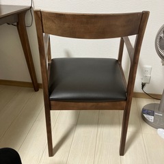 ダイニングチェアー　一脚の画像