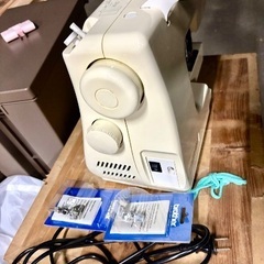 中古のミシンになります、の画像