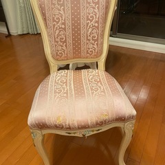 ヨーロッパ調猫足ラウンドテーブル、猫足2脚の画像