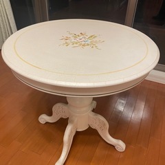 ヨーロッパ調猫足ラウンドテーブル、猫足2脚の画像