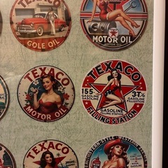 レトロなアメリカン
木製コースター20枚の額装の画像