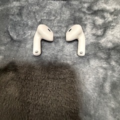 AirPods4 数回使用　綺麗の画像