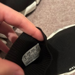 BALENCIAGA スニーカーの画像