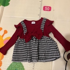 子ども服＋タンスの画像