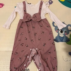 子ども服＋タンスの画像