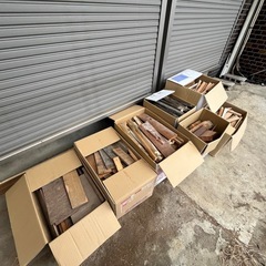 　【引き取りに頂ければ無料！】廃材　カット済み　薪に如何でしょうか？の画像