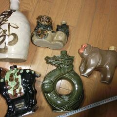 ⑤◍陶器製、珍しい空き瓶、来年の干支の馬等、5点、等、●大きさ画像参照、状態綺麗、飾り物、★お手数をおかけしますプロフィール必読ですの画像