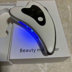 【新品】USB充電式 かっさ 美顔器 （赤・青LED搭載 / EMS振動 / 温熱ケア）の画像