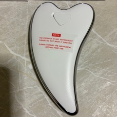 【新品】USB充電式 かっさ 美顔器 （赤・青LED搭載 / EMS振動 / 温熱ケア）の画像