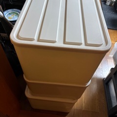 衣装ケースの画像