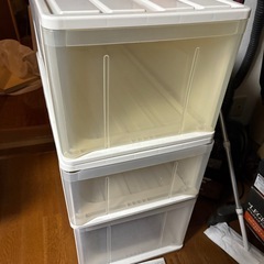 衣装ケースの画像