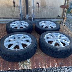 ブリヂストンスタッドレスタイヤ
の画像