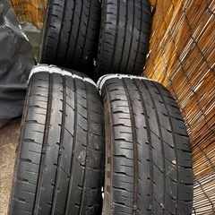 rc1純正タイヤホイールセットの画像