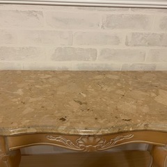 ヨーロッパ調猫足サイドテーブルの画像