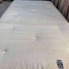 シングルベッドの画像