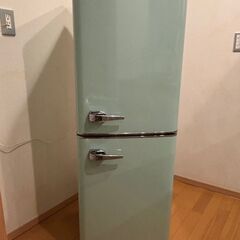 レトロ感あふれる 冷蔵庫を取りにきてください！の画像