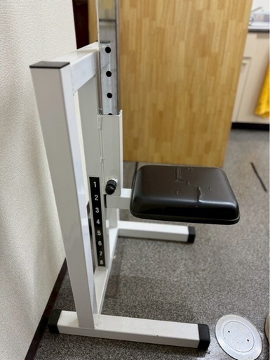 トレーニングマシーン