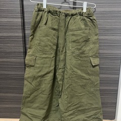 カーゴパンツの画像