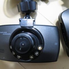 ドライブレコーダー　２個　部品取り等の画像