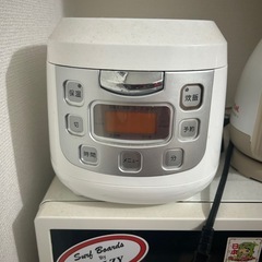 冷蔵庫、電子レンジ、炊飯器セットの画像