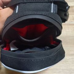 ダイネーゼ　レッグバッグの画像