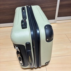 【無料】スーツケース（機内持込みサイズ）の画像