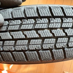 スタッドレスタイヤの画像