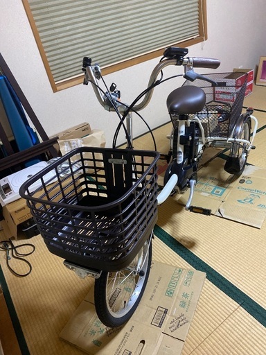 未使用品（新品）電動アシスト3輪車