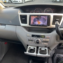 分割OK  トヨタ　ヴォクシー　車検9年6月　平成16年式　走行14万キロ　2,000cc  8人乗り　内外装綺麗　両側スライドドア　ナビ　テレビ　DVDの画像