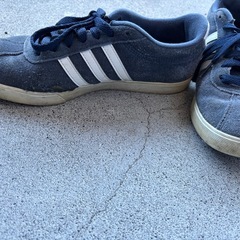 オニツカタイガー、NB、adidasスニーカー（レディース訳あり）の画像