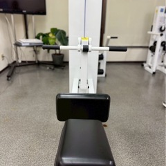 トレーニングマシーンの画像