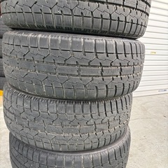 TOYO Observe GIZ 215/50R17 スタッドレスタイヤ 国産の画像