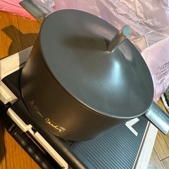 ブランド鍋ピエールカルダンの画像