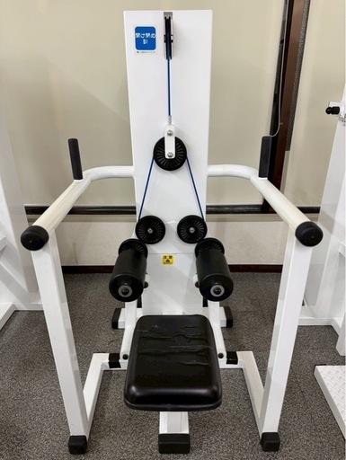 トレーニングマシーン